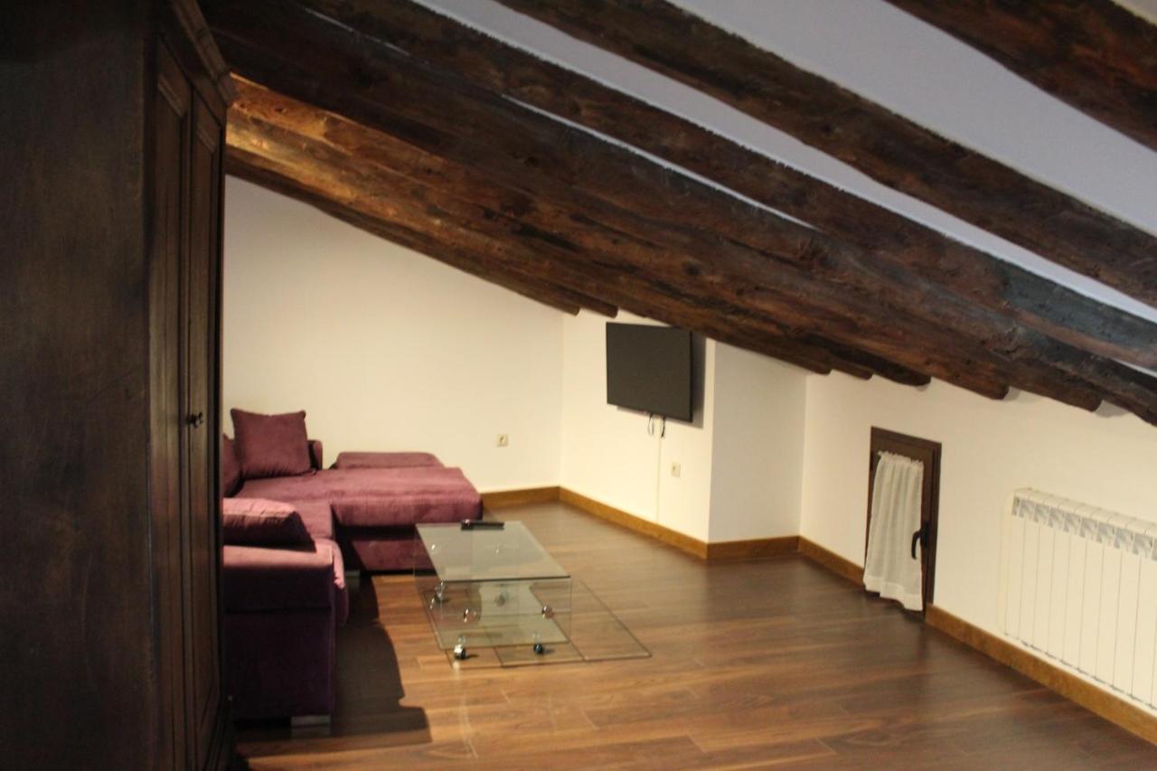 Apartamentos Rurales 'Los Soportales' Tendilla Εξωτερικό φωτογραφία